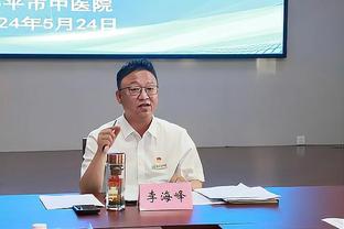 篮网官方发布伤病报告：本-西蒙斯因左背部神经压迫继续缺阵